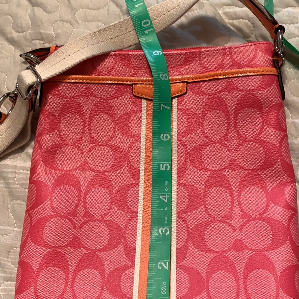 Coach small crossbody pink and orange leather - Picture 5 of 7